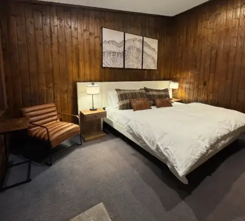 thumb-cabin-rentals-in-idaho-cabins-mountain-king-suite